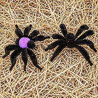 Hairy Halloween Spiders - Halloween Spiders with Pipe Cleaners - Free Halloween Craft Instructions